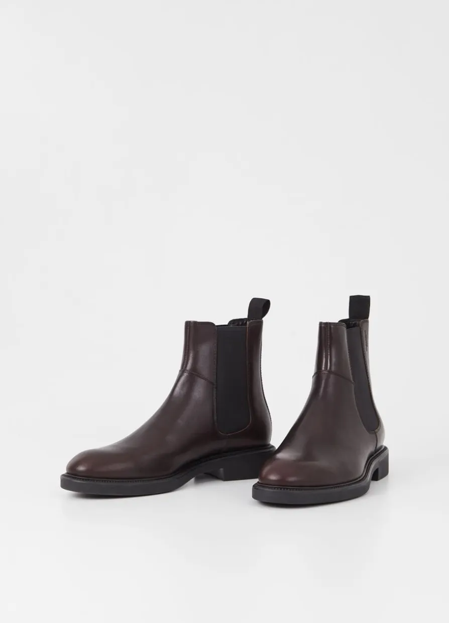 Alex M Stiefel