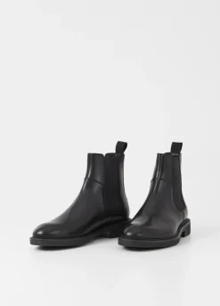 Alex M Stiefel