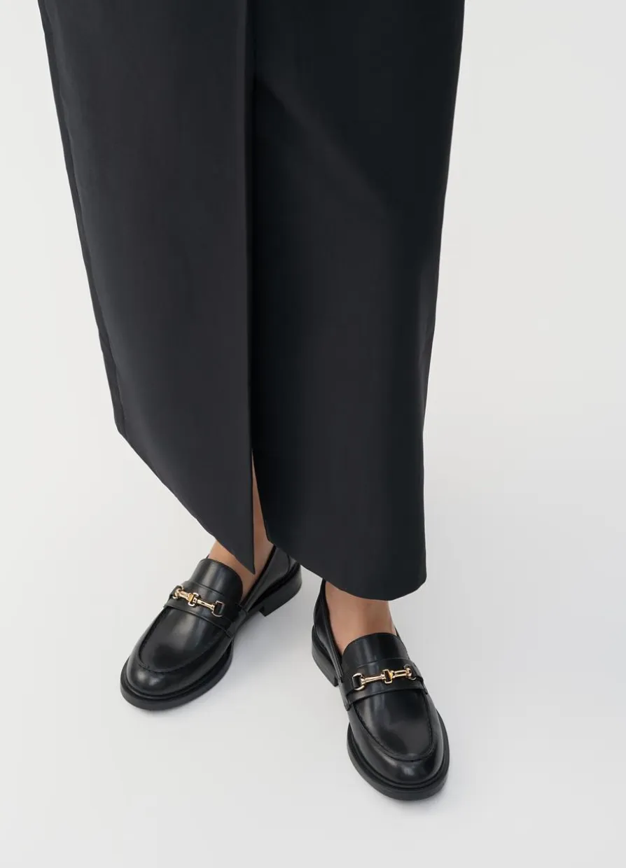 Amina Loafer