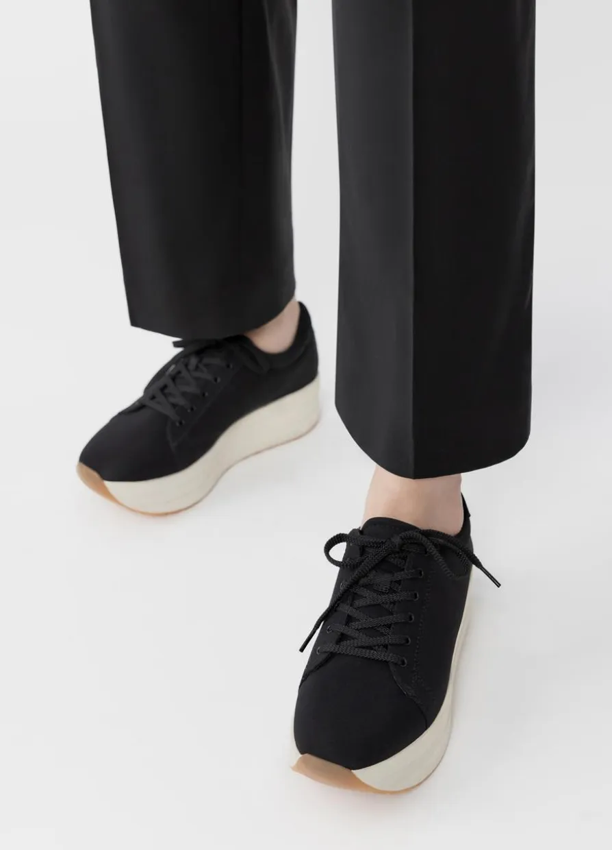 Casey Sneaker