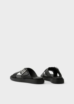Connie Sandalen