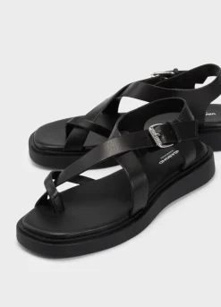 Connie Sandalen