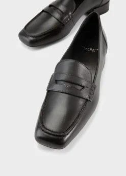 Debbi Loafer