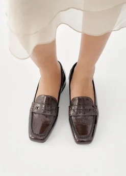 Debbi Loafer