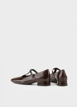 Debbi Pumps