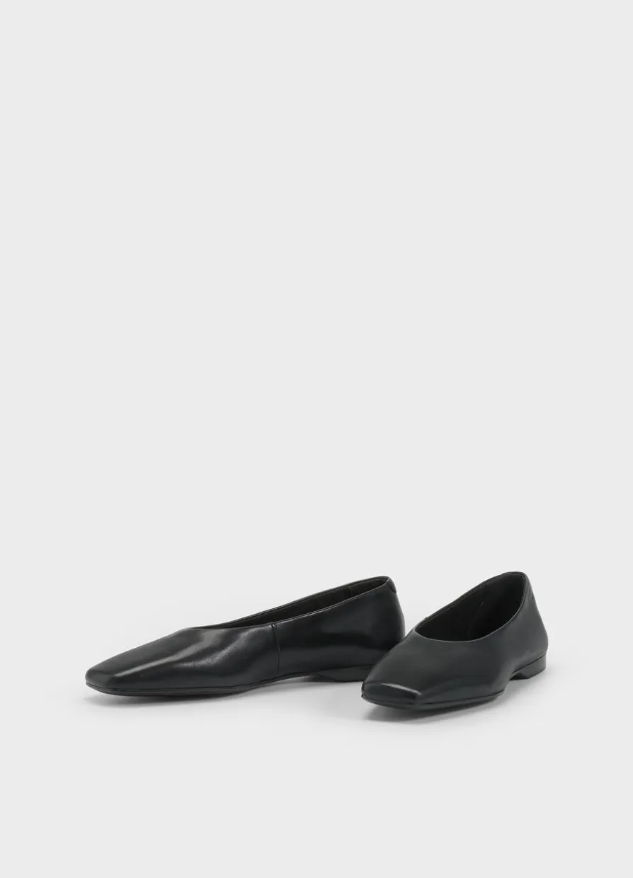 Delia Ballerinas