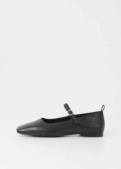 Delia Ballerinas