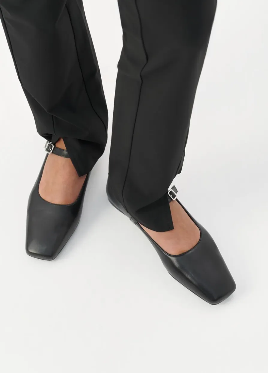 Delia Ballerinas