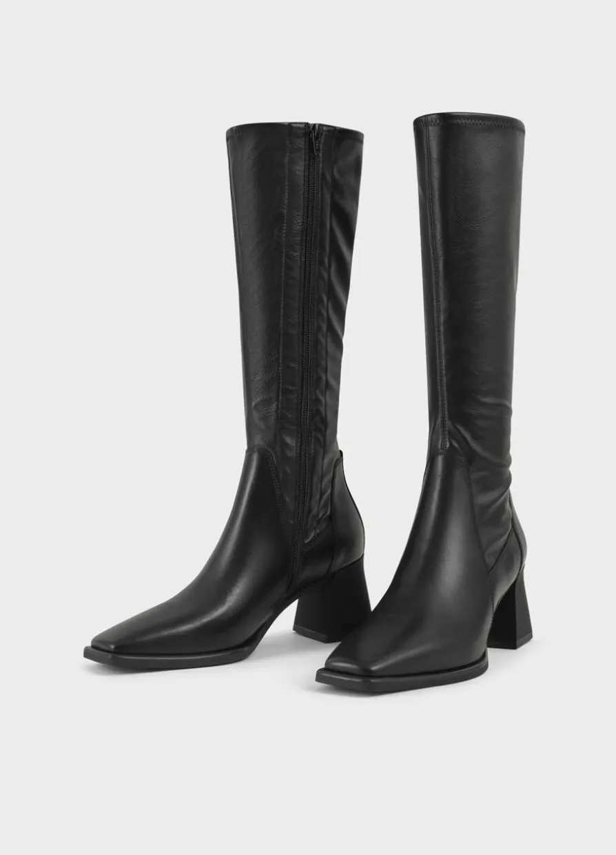 Hedda Hohe Stiefel