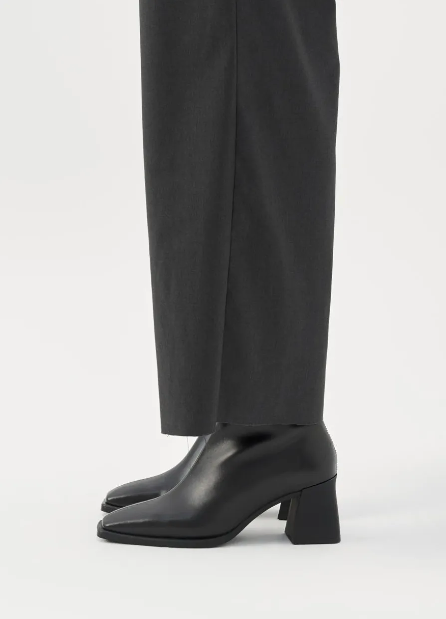 Hedda Stiefeletten