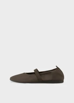 Hillary Ballerinas