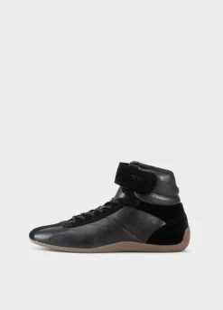 Hollie Sneaker