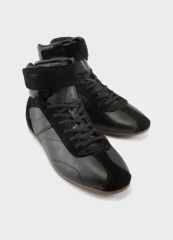 Hollie Sneaker