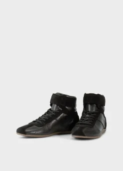 Hollie Sneaker