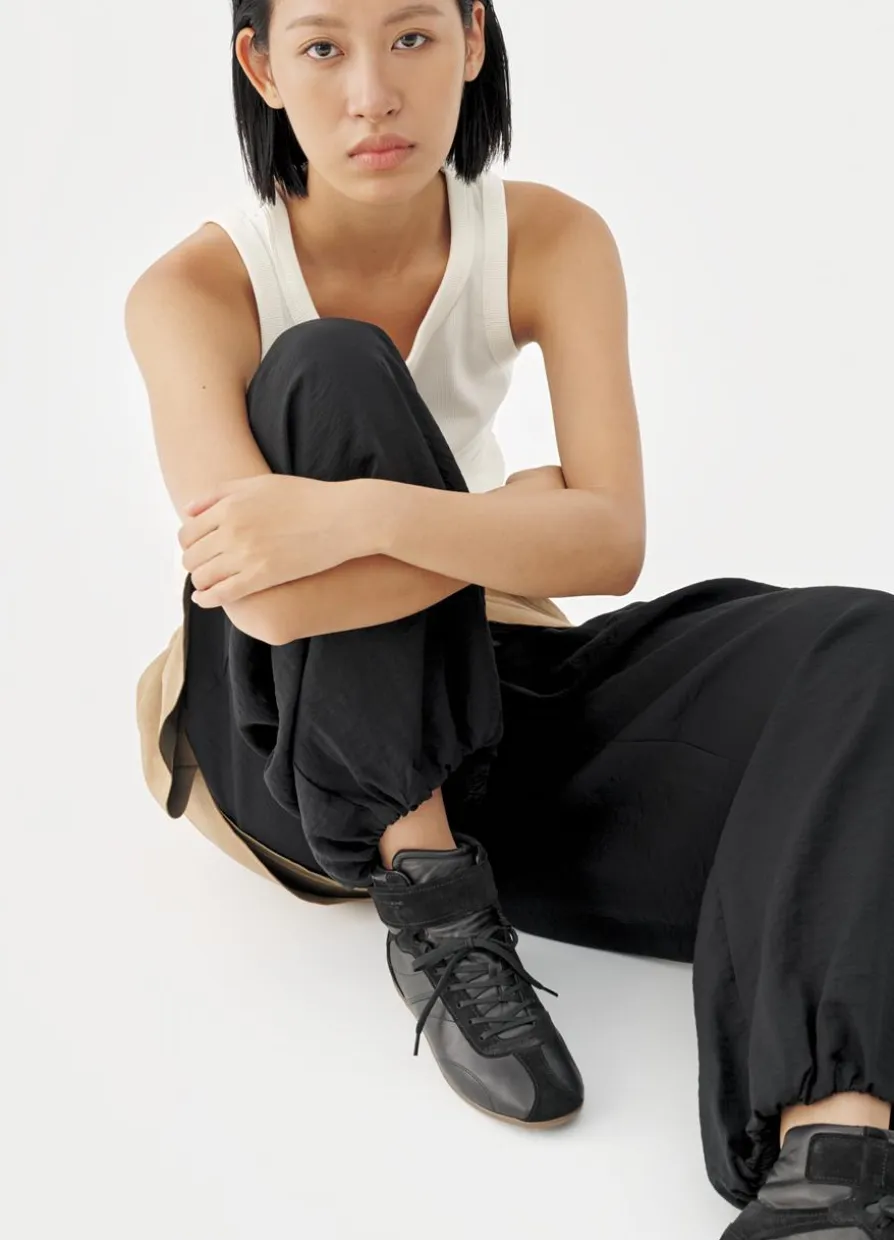 Hollie Sneaker