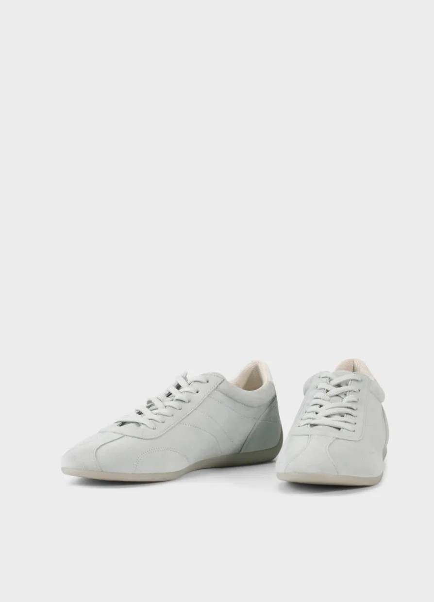 Hollie Sneaker
