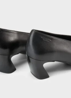Ilona Pumps