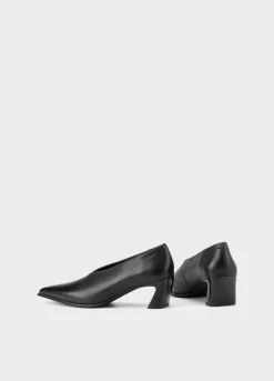 Ilona Pumps