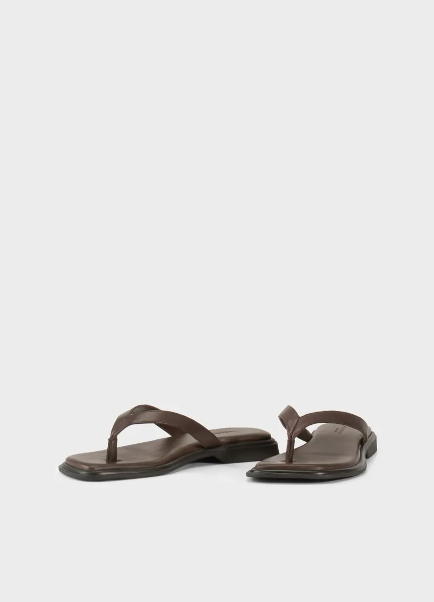 Izzy Sandalen