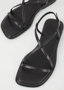 Izzy Sandalen