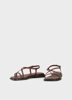 Izzy Sandalen