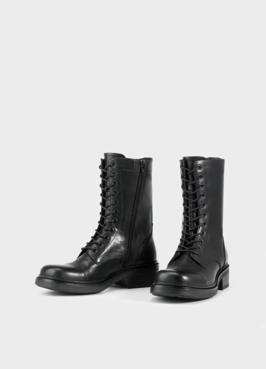 Karlie Stiefel