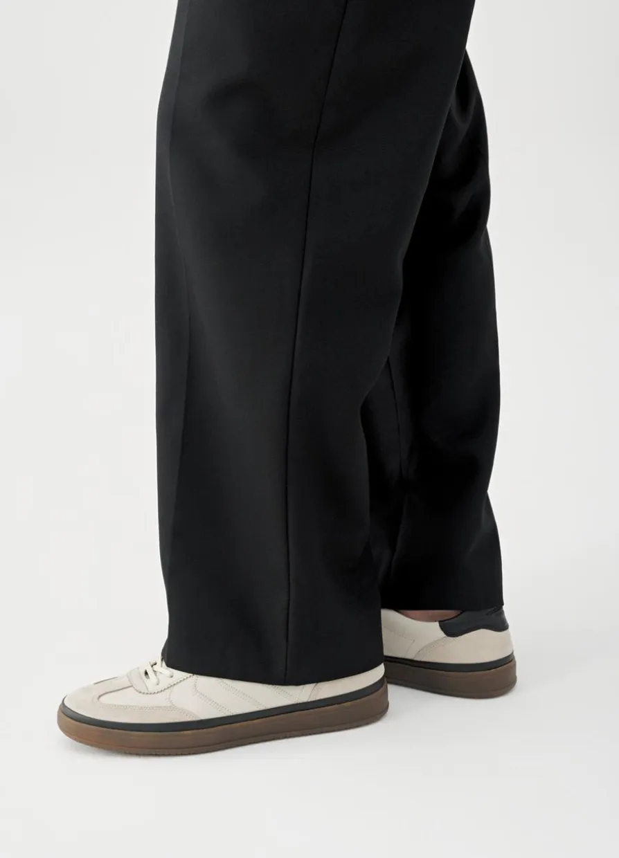 Leo Sneaker