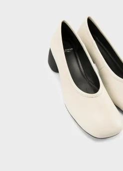Livia Pumps