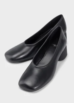 Livia Pumps