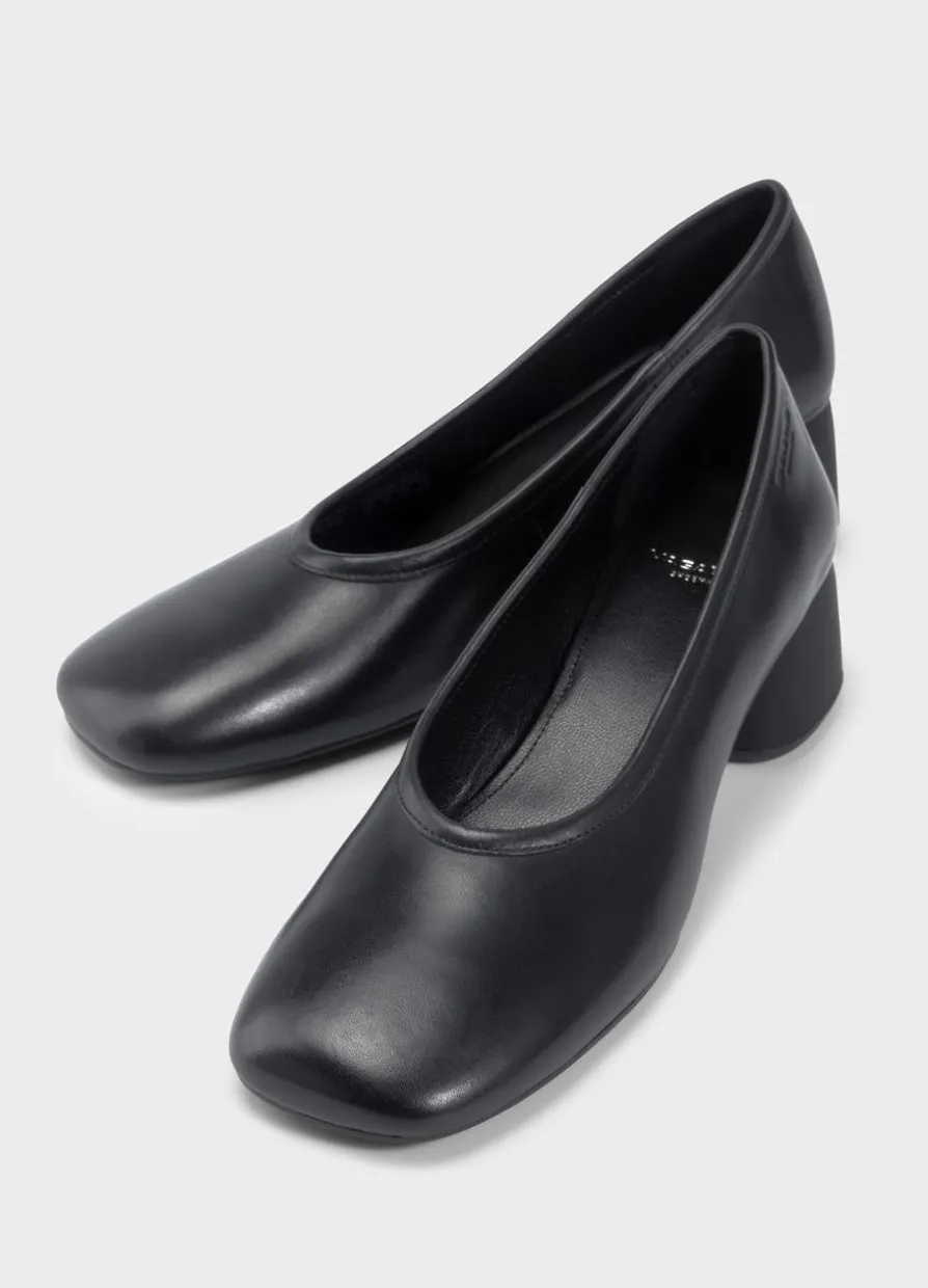 Livia Pumps