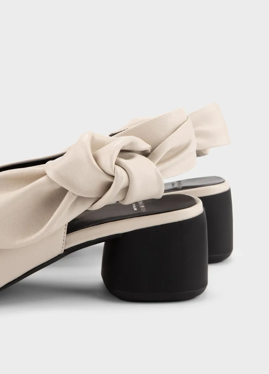 Livia Pumps