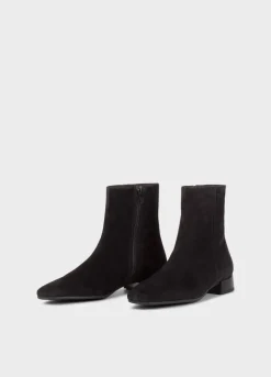 Mona Stiefeletten