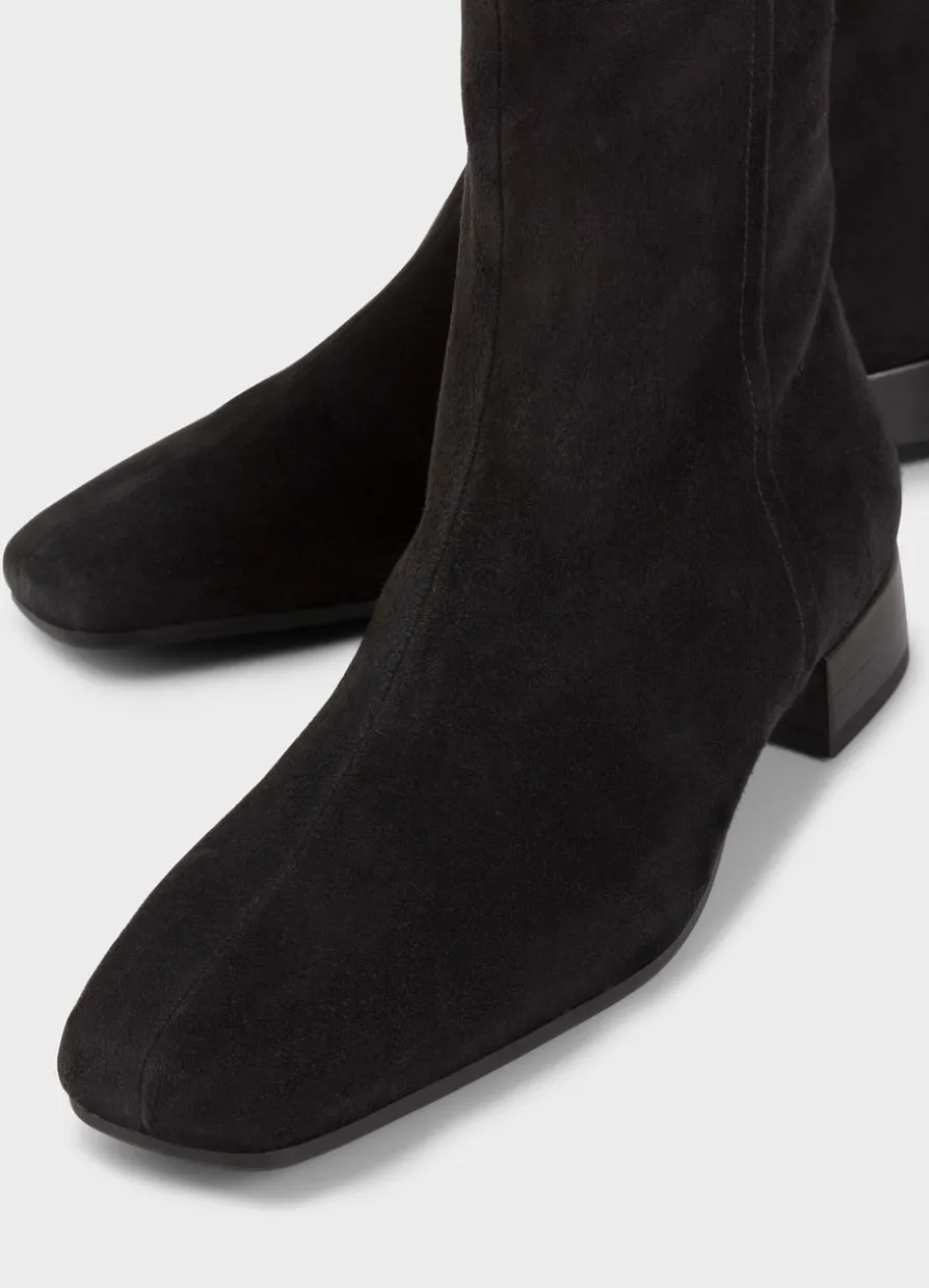 Mona Stiefeletten