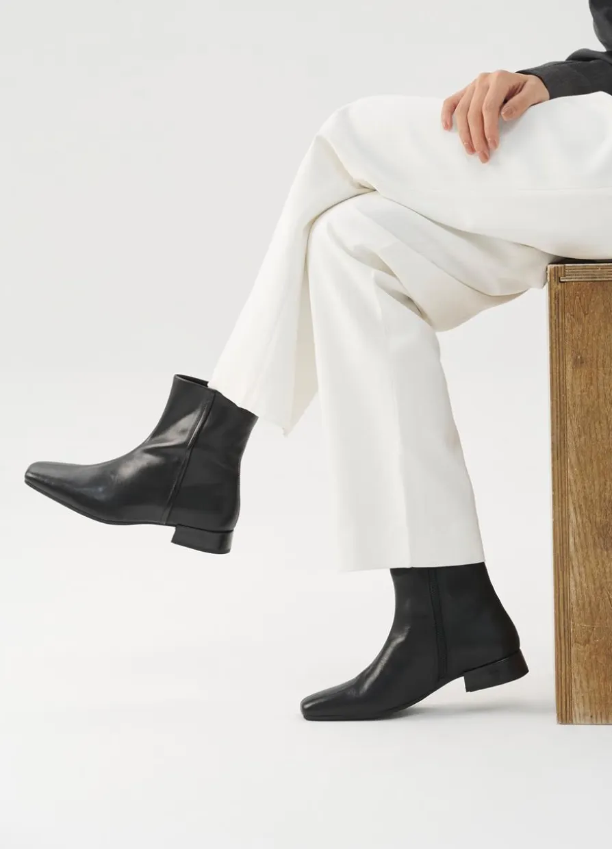 Mona Stiefeletten
