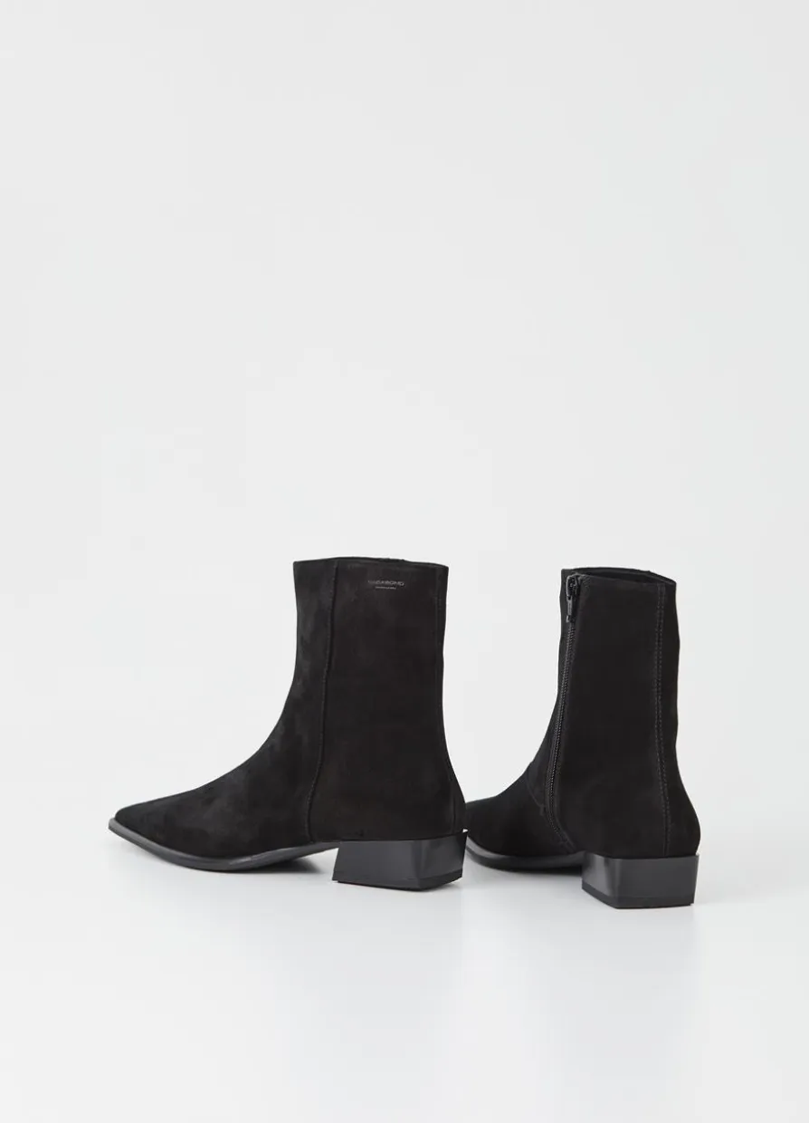 Nella Stiefeletten
