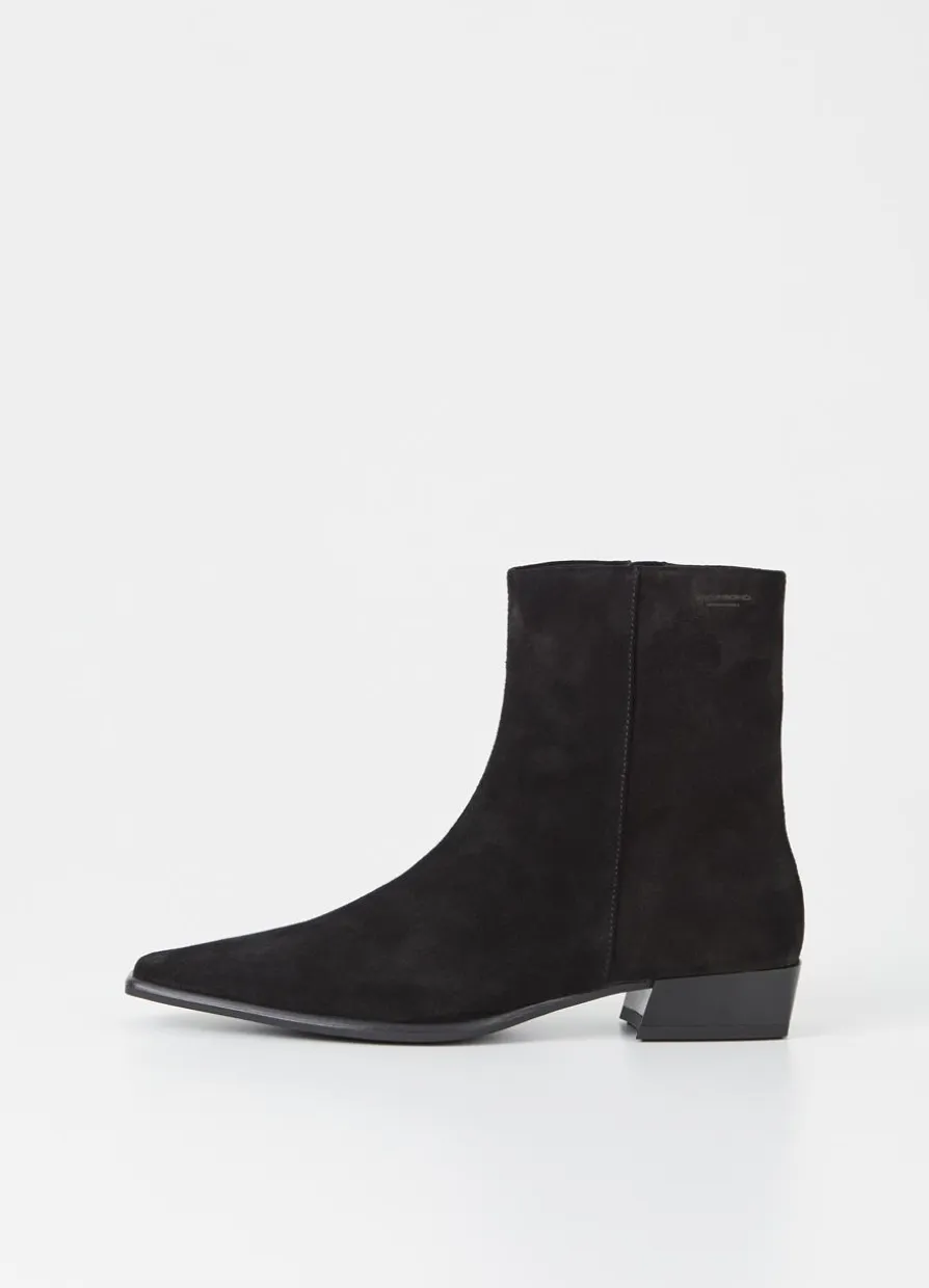 Nella Stiefeletten
