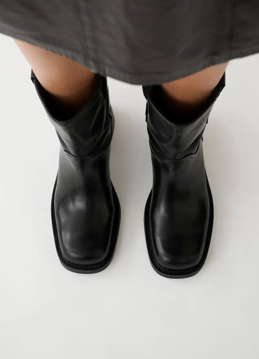 Nour Stiefel