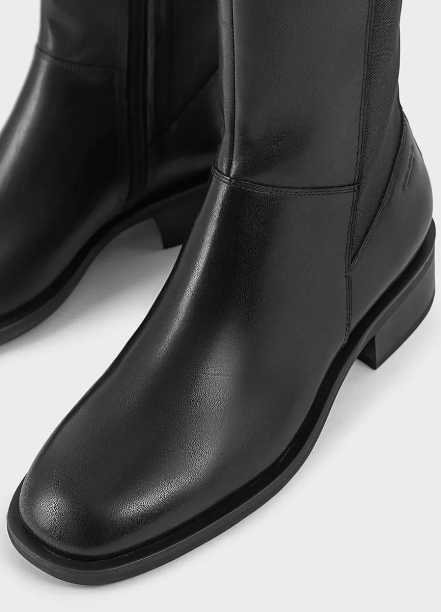 Sheila Hohe Stiefel
