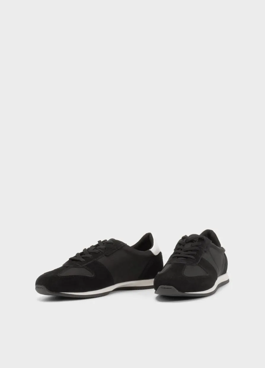 Yasmin Sneaker