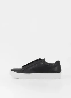 Zoe Sneaker