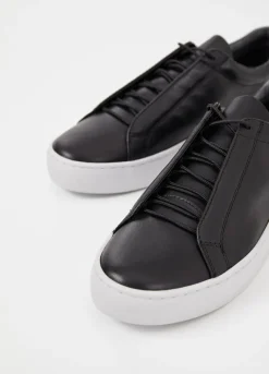 Zoe Sneaker