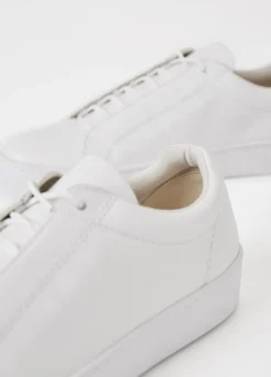 Zoe Sneaker