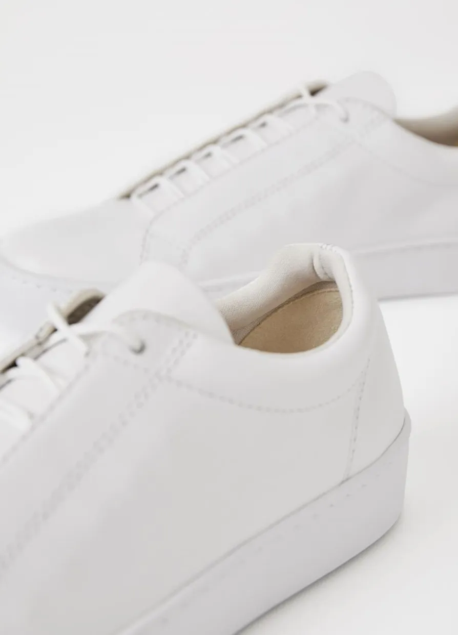 Zoe Sneaker