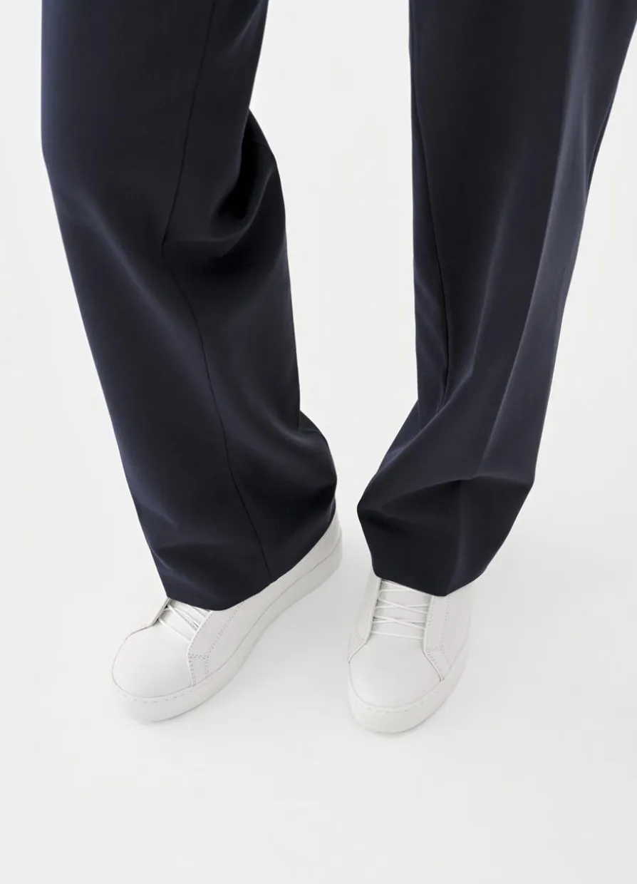 Zoe Sneaker